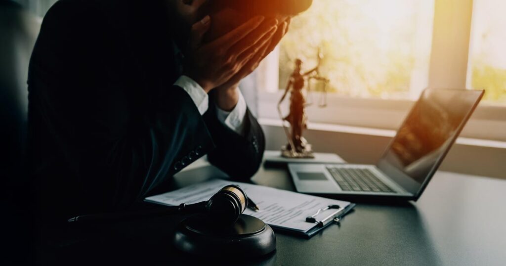 Saúde mental na advocacia: como evitar o burnout